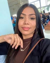 Arianna Vargas's Instagram, Twitter & Facebook