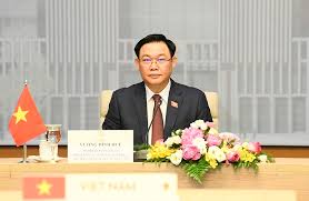 Như vậy, tính đến thời điểm này, phó thủ tướng vương đình huệ có 3 thư. Chá»§ Tá»‹ch Quá»'c Há»™i VÆ°Æ¡ng Ä'inh Huá»‡ Há»™i Ä'am Trá»±c Tuyáº¿n Vá»›i Chá»§ Tá»‹ch Quá»'c Há»™i Campuchia Tin Tá»©c 7s