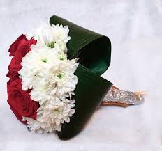 Tidebuy.com is such a great shop for you to purchase all kinds of wedding. Real And Fresh Wedding Garlands Made By Flower Busy