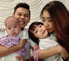 Ha siapa yang ada poster besar poster fatin afeefa dalam bilik dia baik mengaku cepat? Dituduh Kongsi Bilik Dengan Teman Wanita Adam Shahz Nekad Saman Fatin Afeefa Oh Media