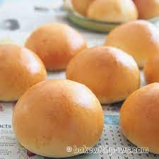 Sweet Corn Custard Buns Old Dough Method Bake With Paws Baking Buns Custard Buns Cinnabon Cinnamon Rolls