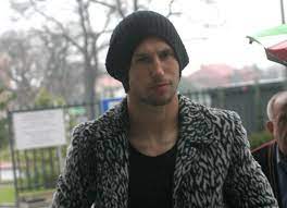 Born on january 29th, 1990 in gryfice, poland. Grzegorz Krychowiak W Modnym Futrze Zobacz Jak Przyjechal Na Kadre Foto Super Express
