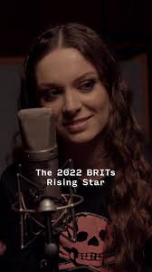 Holly Humberstone's Emotional Reaction to Winning 2022 BRITs Rising Star  Award