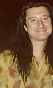 Identifying song with lyrics about friendship and wealth