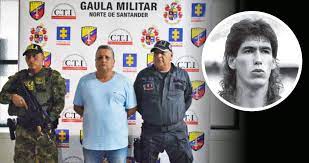 He died on july 2, 1994 in medellin, colombia. Santiago Gallon La Caida Del Capo