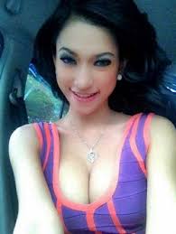 Hasil gambar untuk wiwid gunawan hot