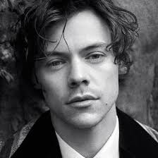Black And White Harry Styles Photoshoot Sign Of The Pack Harry Styles For Gucci Beauty Lockscreens Like Or In 2020 Harry Styles Face Harry Styles Photos Harry Styles Pictures