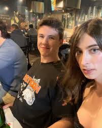 Olivia Friedman (@oliv.yuh) · Instagram photos and Reels