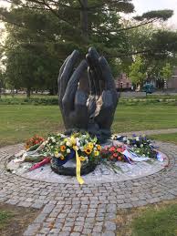 Op deze pagina worden nieuwsberichten over gebeurtenissen of personen geplaatst die op de een. Vrijheidsmonument Doetinchem Wikipedia
