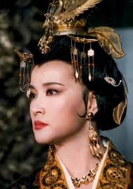 Bàn tay ma thuật' tạo hình Võ Tắc Thiên cho Lưu Hiểu Khánh