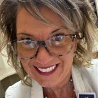 Shannon Blodgett's Instagram, Twitter & Facebook