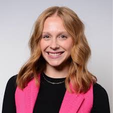 Halle Orr's Instagram, Twitter & Facebook