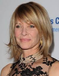 One of the easiest hairstyles for women over 40 with bangs is a midi layered cut with wispy bangs. Sexy Short Hairstyles For Women Haircuts For Men Over 40 Years Old Women Look Amazing With Short Hairstyle