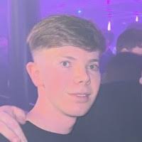 Scott Hanlon's Instagram, Twitter & Facebook