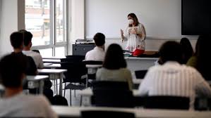 Ese es el sistema híbrido que ha comenzado a planificar un alto número de establecimientos educacionales y sostenedores con miras a marzo de 2021, cuando aún esté presente la pandemia del coronavirus. Regreso A Clases Presenciales Pretenden Lograr Un Equilibro Entre El Derecho A La Educacion Y El Cuidado De La Salud Salta 4400