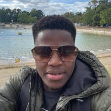 Si te mwen tap fem team sou paj sa wi paske lè gen yon bwas tonbe nou ta  depachal nan baz loll guys fok nou jwe nou paka kite stress touye nou