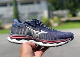 Shoe review Mizuno Wave Rebellion and Sky 5 - Manhattan Running Company