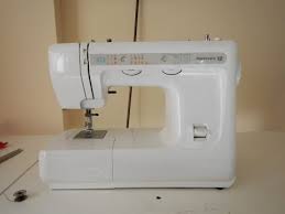 Homgaty 4 pieces sewing machine bobbin case bobbin holder with 30 pieces metal bobbins for brother, janome, singer, kenmore ect front loading class 15 machines. Fix A Jammed Kenmore Sewing Machine Youtube
