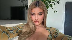 Reality television series keeping up with the kardashians. Kylie Jenner Tells 223 Million Followers She S Really Trying To Not Eat Meat Plant Based News