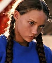 Samantha Brittain's Instagram, Twitter & Facebook