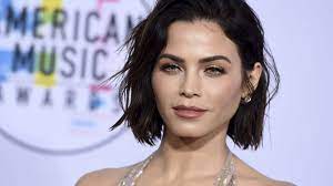 She was born on december 3, 1980 in hartford, connecticut, to nancy (bursch) and darryll dewan. Jenna Dewan Komplett Nackt So Macht Sie Ex Channing Tatum Sprachlos News De
