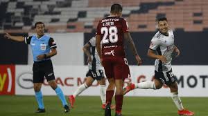 Gabriel costa intentó un pase en profundidad pero javier parraguez estaba en posición de fuera de juego. Colo Colo 4 La Serena 0 Cronica Goles Y Resultado As Chile