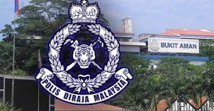They accused the victim of running a money changer outlet without a proper license and immediately handcuffed him, said the source, who wished to remain anonymous. Police Introduce Mypelawat To Monitor Public Movements Bukit Aman