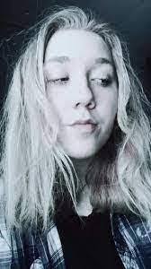 Lori Geisler's Instagram, Twitter & Facebook