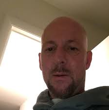 Dennis Leasure's Instagram, Twitter & Facebook