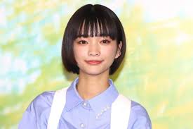 見上愛：「風、薫る」三浦貴大＆根岸季衣らとのオフショット公開 「ご本人たちはとっても優しくてあったかい」