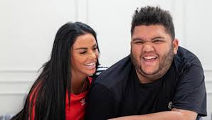 Katie price leaves steph's packed lunch in leeds 03/24/2021. Katie Price Harvey Me A Documentary On Disability Disability Horizons