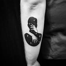 Black And White Space Tattoos For Men 16 Unique And Cool Negative Space Tattoo Ideas Space Tattoo Negative Space Tattoo Tattoos