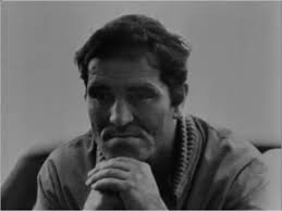 Gestures, Attunements and Atmospheres: On Photography and Urban Space