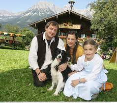 She is also known in other countries because of her relationship with infamous slavic gangster balsa petricevic. Im Bett Verstorben Schauspieler Maximilian Kruckl 52 Tot Promiflash De