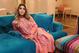 أزياء رمضانية للحجر المنزلي من النجمات العربيات دنيا الوطن نوال الزغبي جمعنا بالصور مجموعة من إطلالات النجمات في أزياء رمضانية ذات طابع شرقي ل Style Fashion