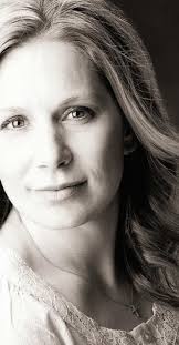 Area Woman Magazine Jun/Jul '14 by Lake &amp; Home Magazine