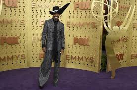Grammy, emmy, tony & drama desk winning actor, director, singer, dancer, writer, and advocate. Outete Sich Mit Seinem Outfit Als Western Star Schauspieler Billy Porter Der Im Weiten Nadelstreifen Anzug Und Cowboy Hut Zur Emmy Verleihung Kam Stuttgarter Zeitung