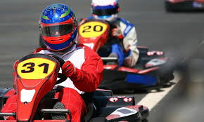15 Min Kart Fahren Inkl Leihhelm Sturmhaube Und Softdrink Bei Indoor Karting Hans Sachs Ring Bis Zu 35
