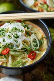 Grunes Thai Curry Mit Zucchini Mohren Und Pak Choi Rezept Grunes Thai Curry Rezepte Thai Curry Rezept