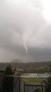 Na únik majú iba sekundy. Aktualita Tornado Na Slovensku Burky Vystrajaju Na Vychode Imeteo Sk