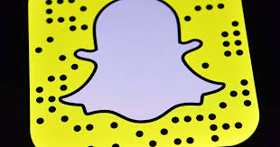 If you're still having trouble, please manually update to version 11.34.1.35 in the app store 28 jun 2021 Snapchat Crash Sees 40 000 Users Locked Out Of App Chronicle Live