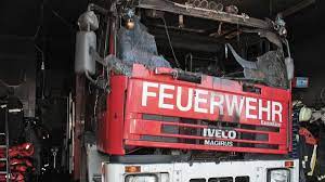 Einen tag nach dem verheerenden unwetter traf heute abend/nacht wiederum eine wetterfront neukirchen am inn. Die Feuerwehr Neukirchen Muss Auf Ein Ersatzfahrzeug Warten Region Rosenheim Land