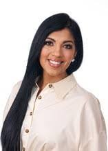 Janet Medley's Instagram, Twitter & Facebook