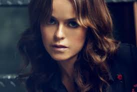 Taryn Manning, Pam Grier, Joe Morton y Samantha Droke fichan por The  Michelle Knight Story