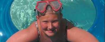 Adolescente morre após usar celular durante banho