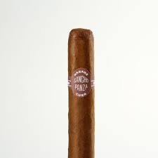 Mareva with a perfect construction and good draw, will give you plenty of smoke and well balanced notes of cedar wood and fruity taste. Sancho Panza Non Plus Bei Noblego Kaufen