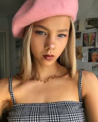 At the age of 19 she bought her first corporations which were in fashion and entertainment. Phoebe Combes