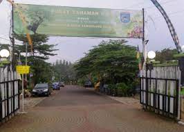 Raya viktor ciater barat tangerang selatan, berbagai jenis flora dan fauna tersedia di pusat bursa taman hias. Pasti Tergusur Pedagang Tanaman Hias Taman Kota 2 Bsd Resah Kabar6 Com