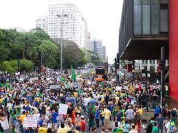 Resultado de imagem para fotos das manifestacoes contra dilma