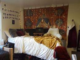 Lowkey Gryffindor Vibes Dorm Room Inspiration Room Inspiration Harry Potter Dorm Room